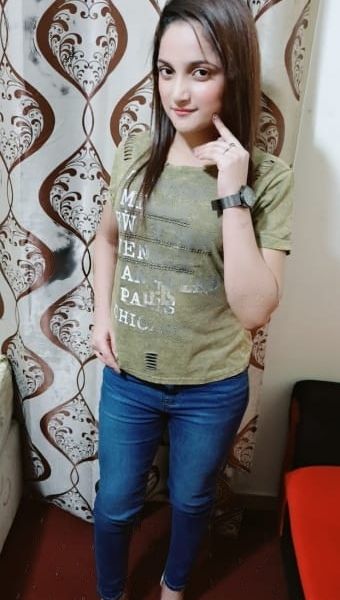 Escorts Jia Sharma in Dubai