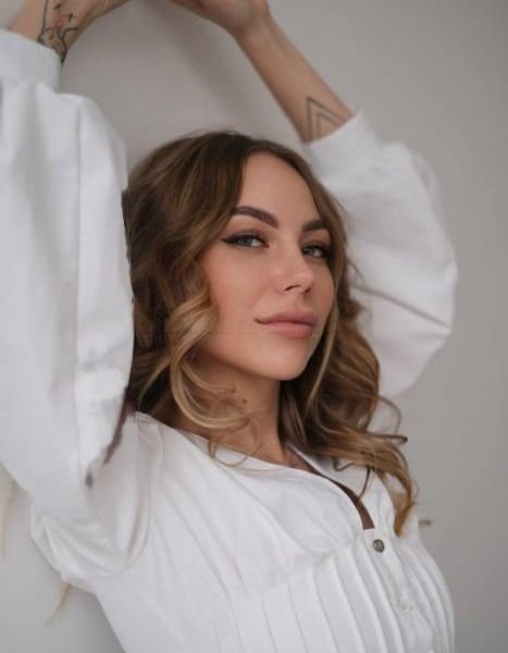Escorts Juli en Dubai