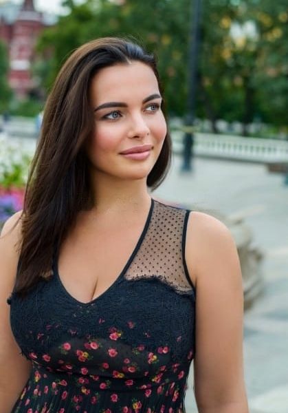 Escorts Nicole in Dubai