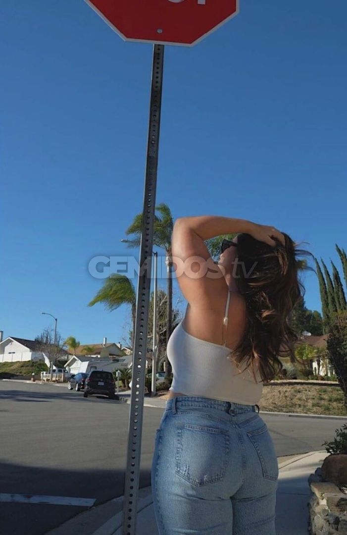 Chelsea MILF Natural