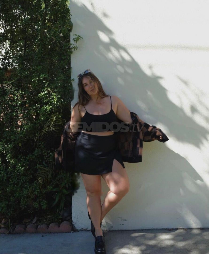 Chelsea MILF Natural