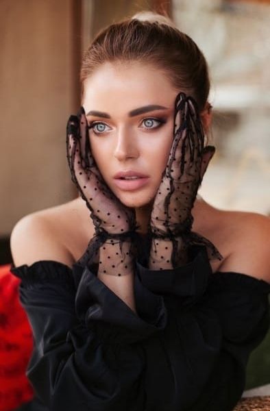Escorts Sophia in Dubai