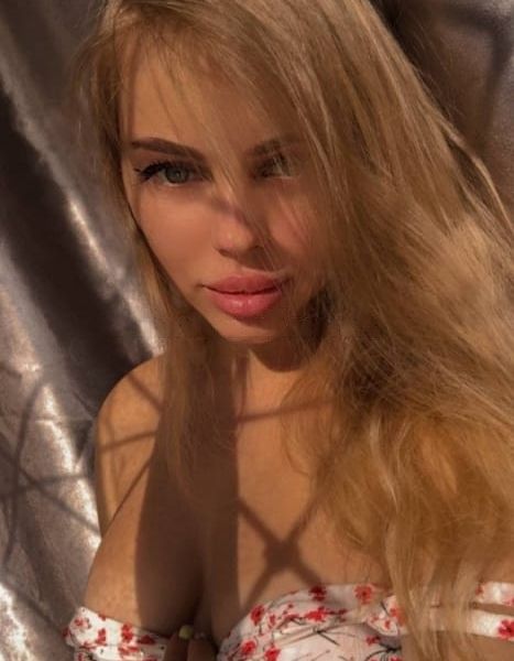 Escorts Monro en Dubai