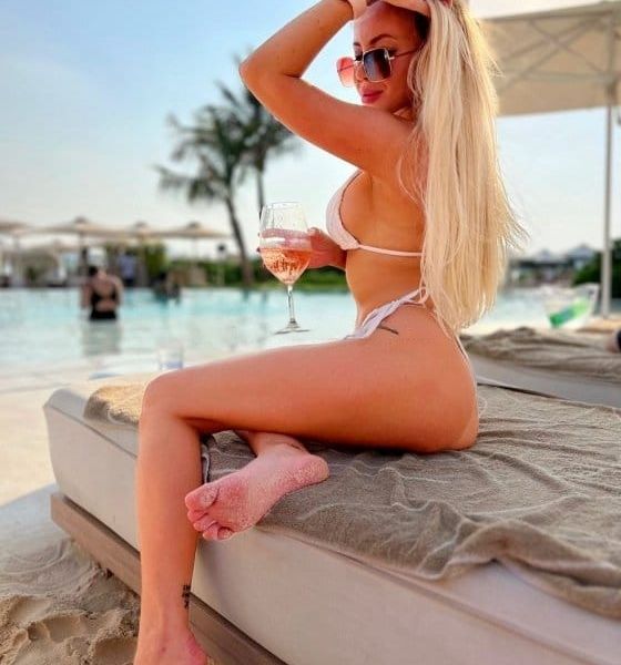 Escorts Viki in Dubai