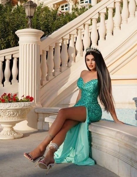 Escort Monica à Dubai