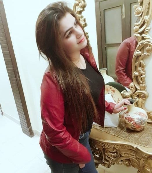 Escorts Maham in Dubai