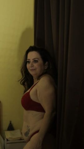 Lara Paiva