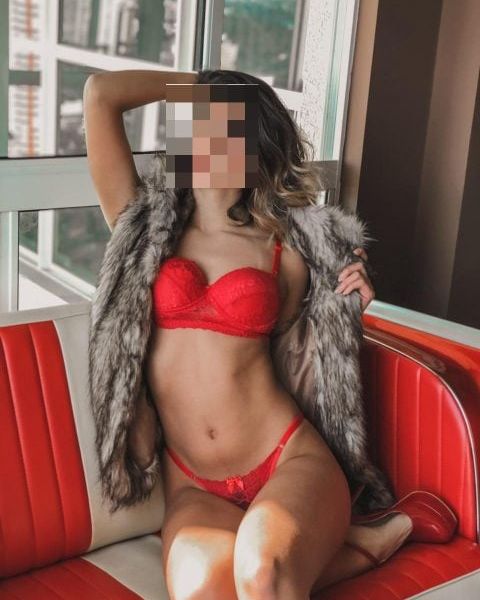 Escorts Alana Guedes in Parana