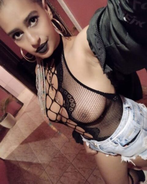 Escort Karol Tavares a Balneario Camboriú