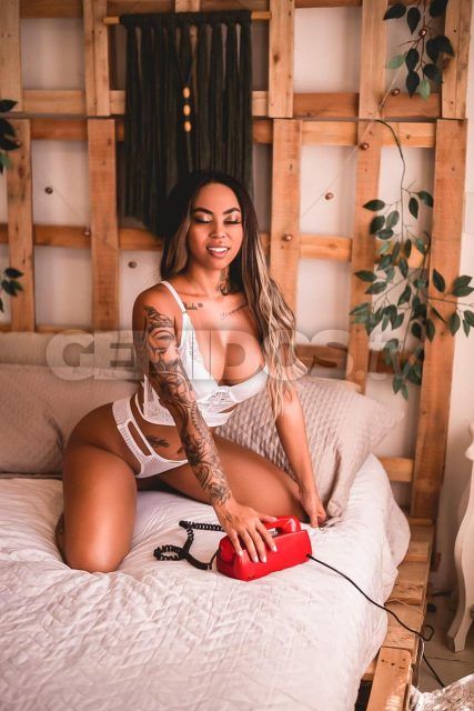 Bella Dias