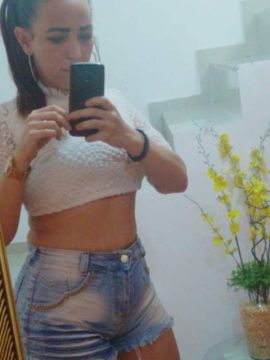 Mirella Macedo