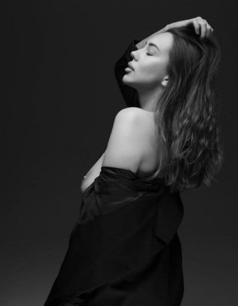 Escorts Polina in Dubai