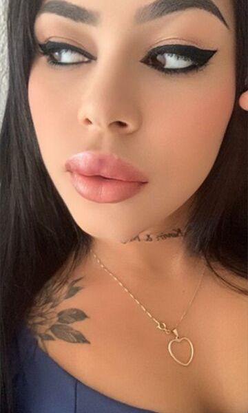 Escorts Yumi Satto à Bahia