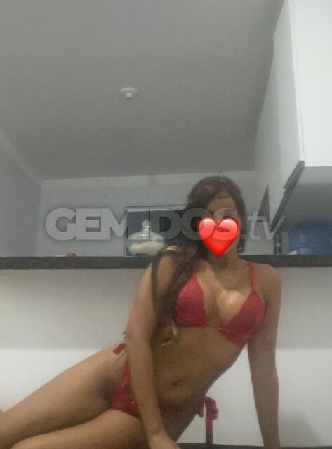 Amanda Ferrari