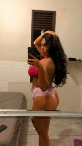 Camila Carvalho