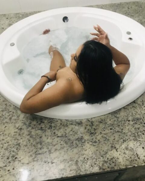 Escorts Pamela Fialho em Minas Gerais