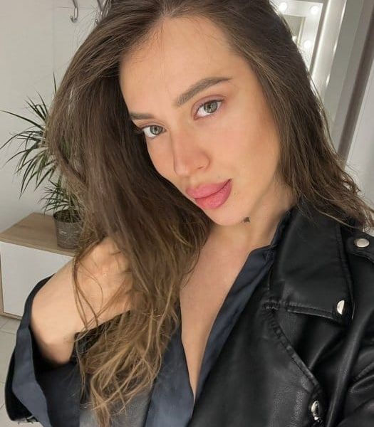 Escorts Polina in Dubai