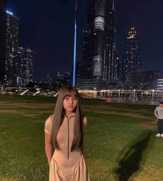 Escorts Lola in Dubai