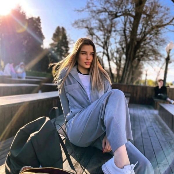 Escorts Marya in Dubai