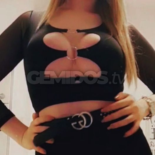 Nicole 