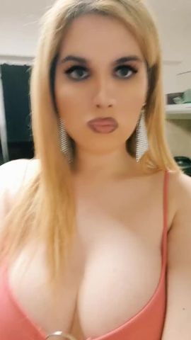 Nicole 