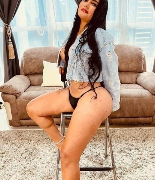 Escorts Andrea in Abu Dhabi