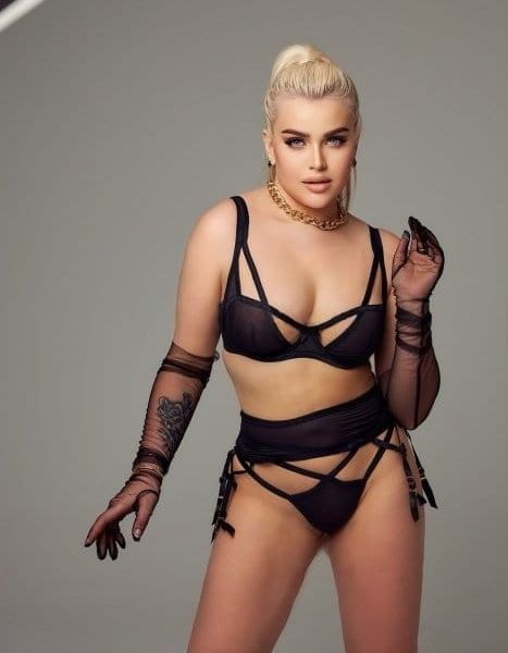 Escorts Amaris in Dubai