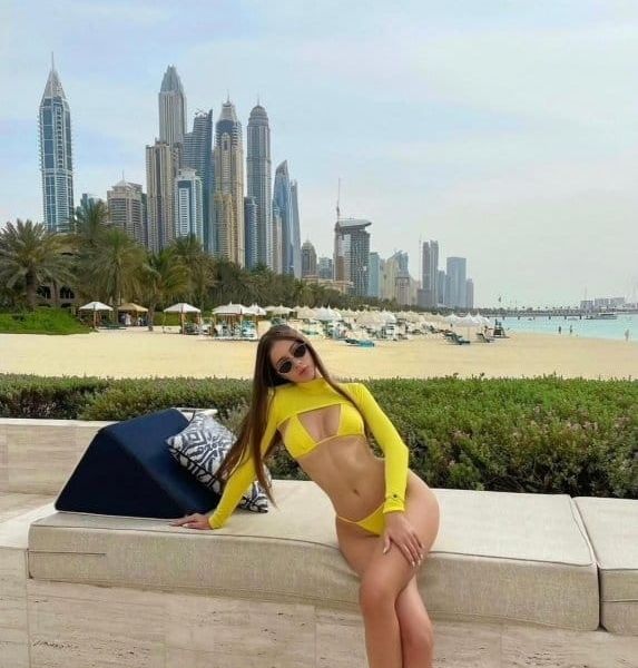 Escorts Liena en Dubai
