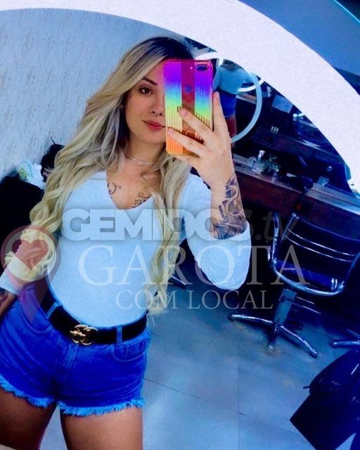 Allana Ferraz