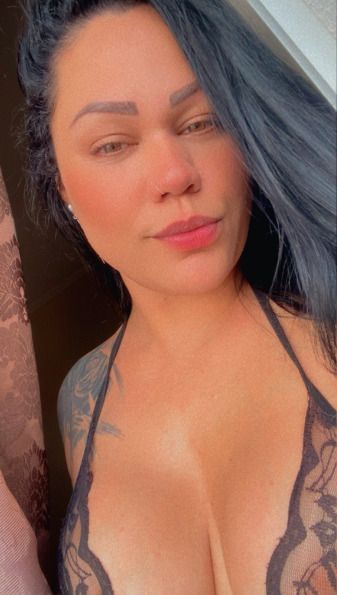 Escorts Letícia Bomfim in Parana
