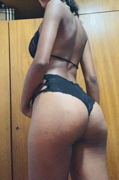 Escort Thalya Tineska 	 Parana