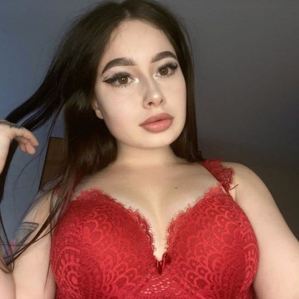 Escorts Lizi in Dubai