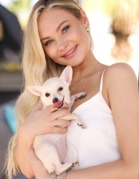 Escort Milana à Dubai