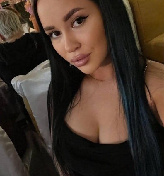 Escorts Lola in Dubai