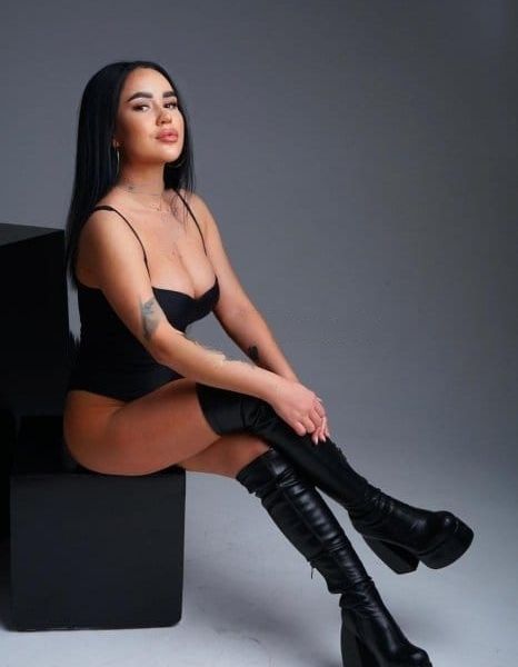 Escorts Liza in Dubai
