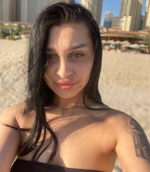 Escorts Alice in Dubai