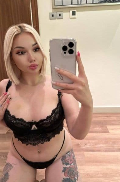 Escorts Zara in Dubai