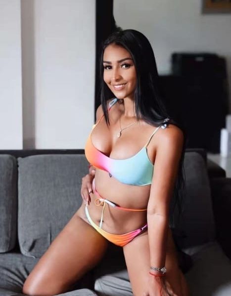Escorts ViVi in Dubai