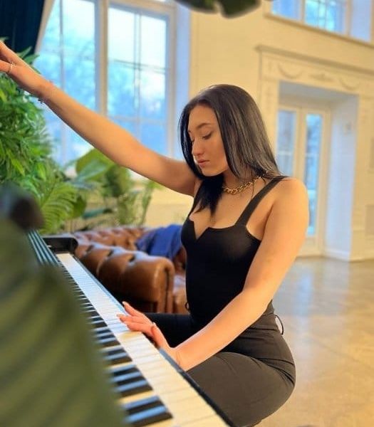 Escort NaTa 	 Dubai