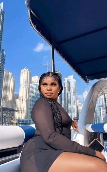 Escorts Zoe in Dubai