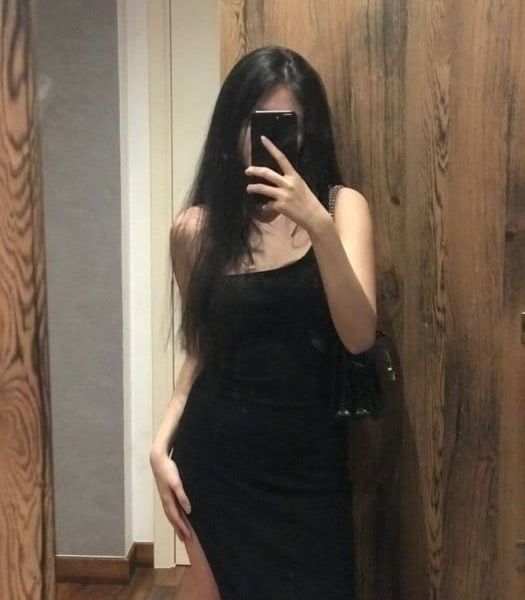 Escorts Anais in Dubai