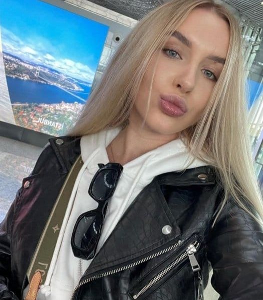 Escorts Emma in Dubai