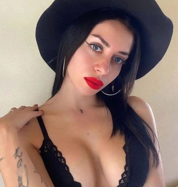 Escorts Selena en Dubai