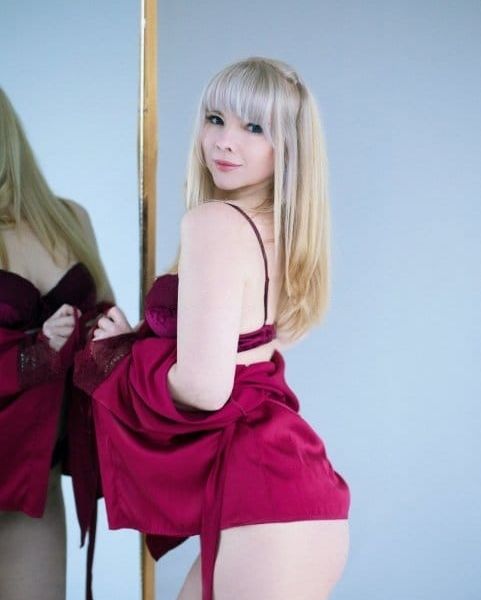 Escorts Lola in Dubai