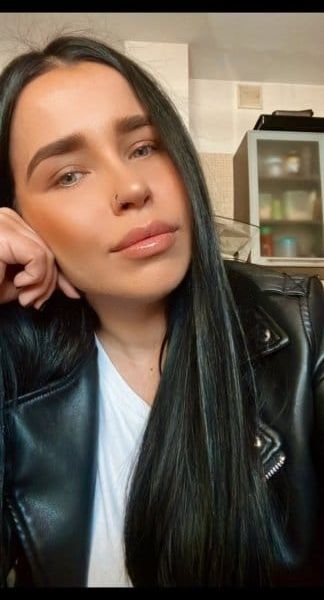 Escorts Pauline in Dubai