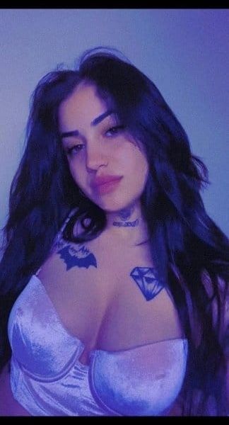 Escorts Karina in Dubai