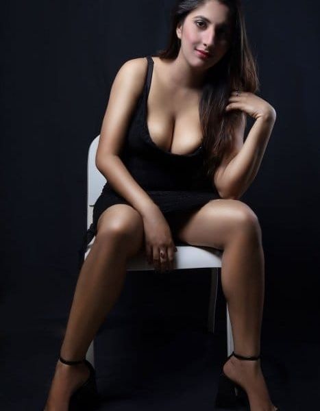 Escorts Shanaya in Dubai