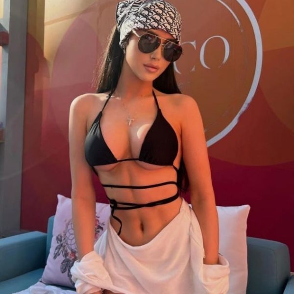 Escorts Alina in Dubai
