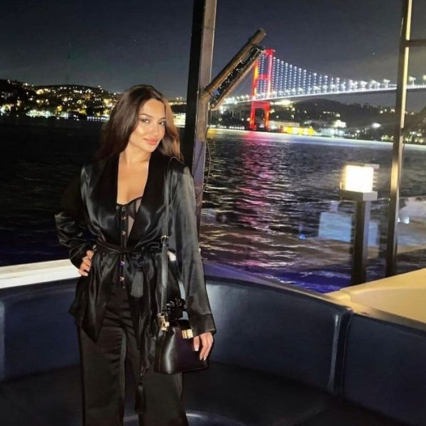 Escorts Constance en Dubai