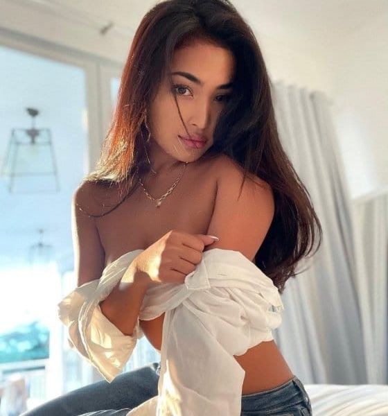 Escorts Pearl in Dubai